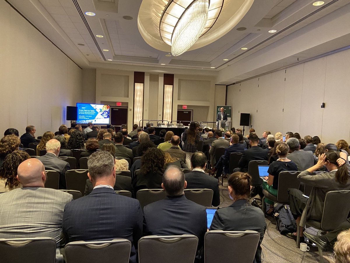 Vice Minister for Agriculture @JanKeesGoet spoke at the @AIMforClimate conference in Washington today about the history, size, and innovation of the #Dutch food system, and highlighted the need for continued #innovation in #agriculture. #AIM4C