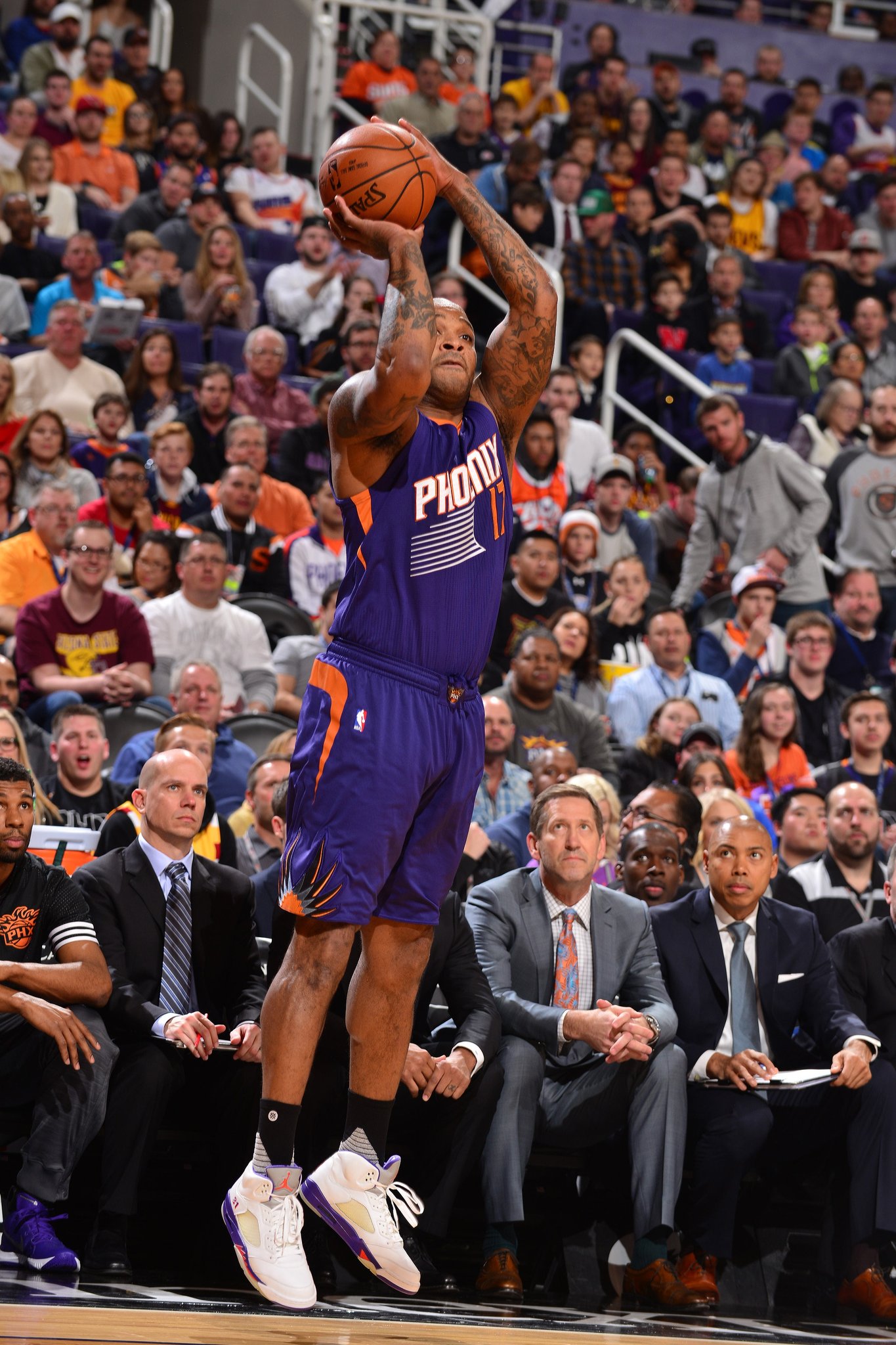 🦴יונתן קריא פיזיותרפיה וספורט on Twitter "פי ג'יי טאקר, מלך הסניקרס