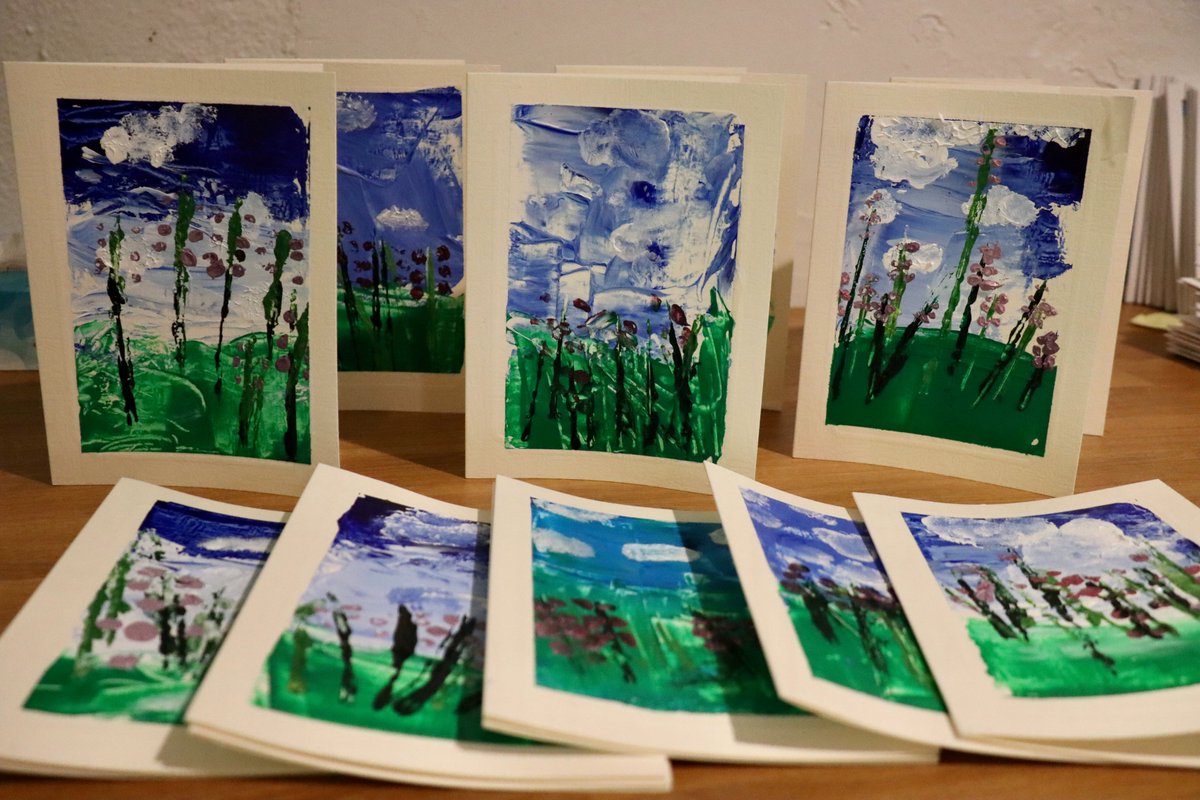 maclachlan_ca's tweet photo. Happy Mother's Day to all the wonderful moms out there! 💐❤️

Our students in the PYP have been hard at work creating beautiful handcrafted cards during art class, complete with a special photo booth photo inside. 

#MothersDay #PYP #ArtEducation #CreativeExpression #MACCommunity https://t.co/0Xtvt1RyMj