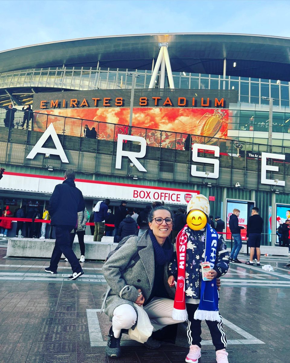 I was buzzing to be back at the Emirates last week, specially with my girl and to watch my 2 former clubs <a href="/Arsenal/">Arsenal</a> v <a href="/ChelseaFC/">Chelsea FC</a> Massive thanks to <a href="/emilesmithrowe/">Emile Smith Rowe</a> for making it all possible. Forever grateful 🙏🏾❤️