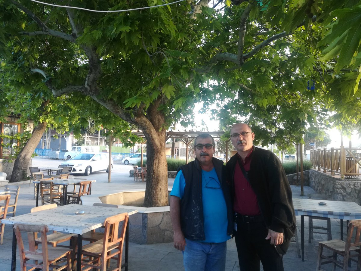 AliagaTKP's tweet photo. TKP İzmir/2. Bölge Milletvekili adayımız Atilla Işık, Hacıömerli Köyü'nde, dostların arasında. https://t.co/N6G7YhhRoi
