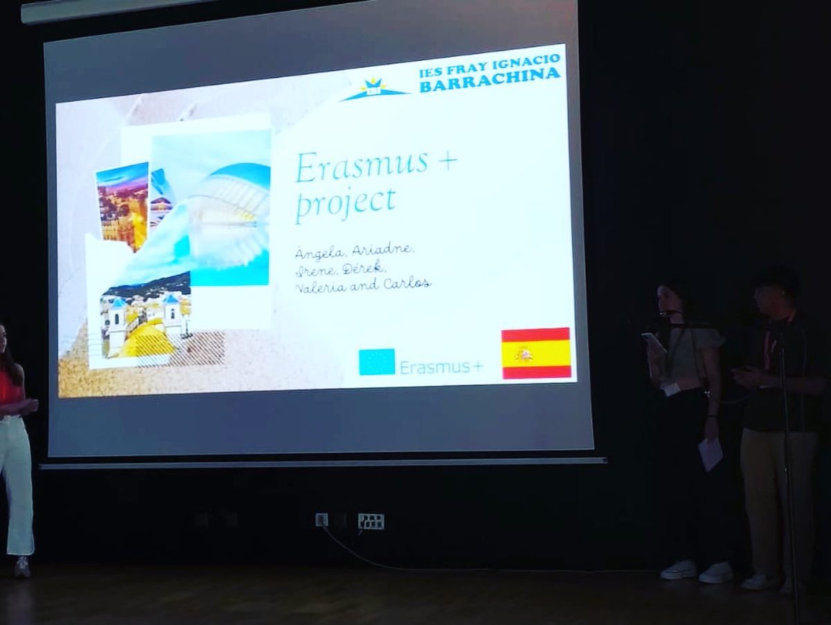 fib_ies's tweet photo. 🇪🇺📣Comencem setmana #erasmusplus a Portugal amb l’última mobilitat del nostre projecte #erasmus “Heritage and sustainable tourism”📣🇪🇺 @sepie_gob @educaciongob @gvaeducacio @Educacionibi https://t.co/JeP0zp2lxA