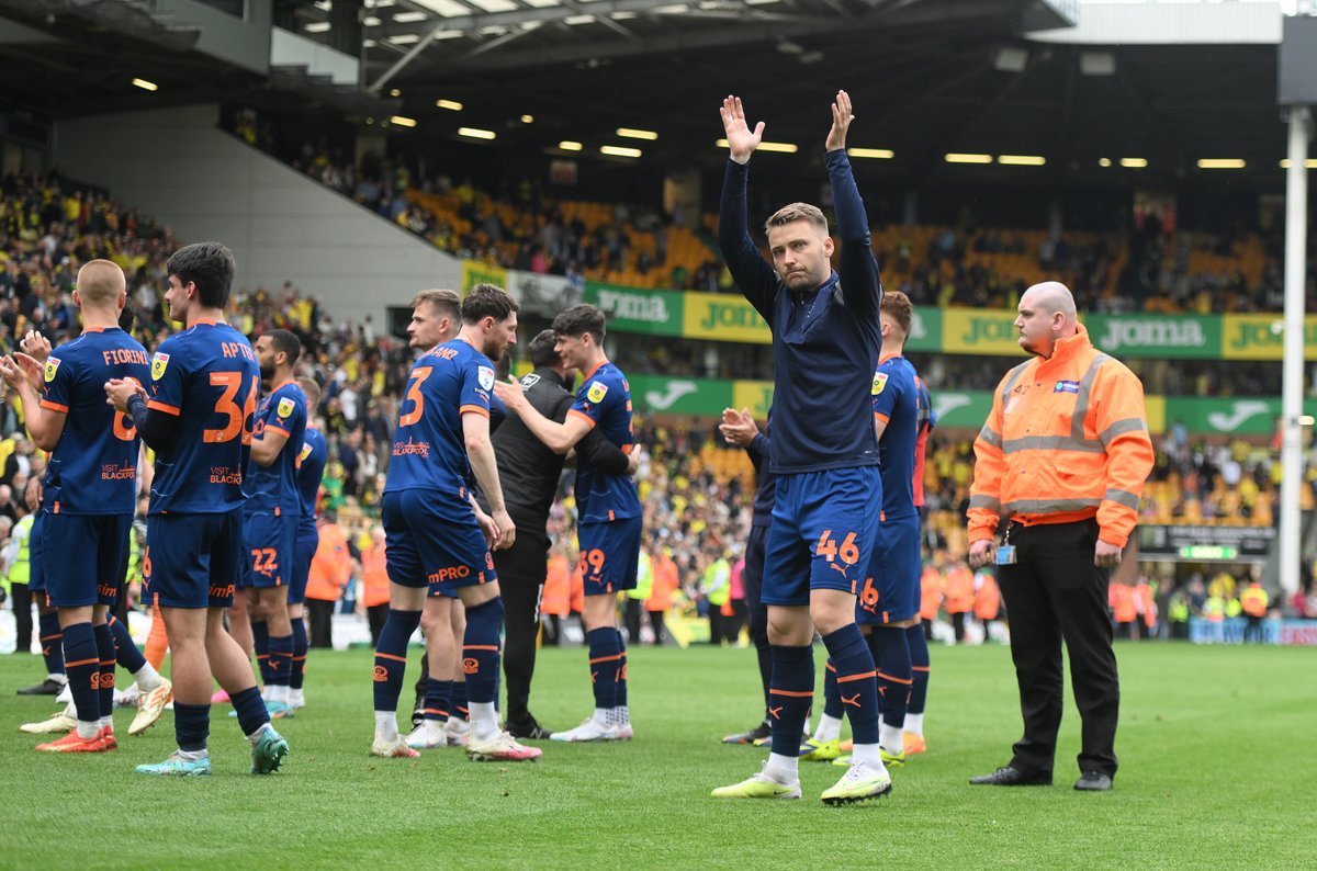 pinkun's tweet photo. Good to see you back in NR1, @TomTrybull 💛💚

#NCFC https://t.co/ccf1neHO4c