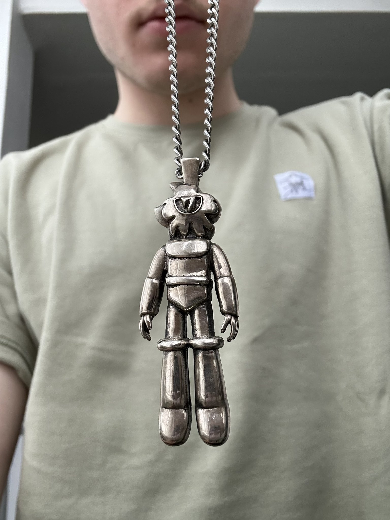 Louis Vuitton Astronaut Necklace Replica