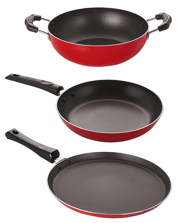 Upgrade your kitchen game with Nirlon's 3 Layer Aluminium Non-Stick Utensil Gift Set (Set Of 3) with Bakelite Handle, now available for just Rs.599

Link: on9deals.com/nirlon-3-layer…

#kitchendeals #nonstickcookware #cookingessentials #onlineshopping #discounts