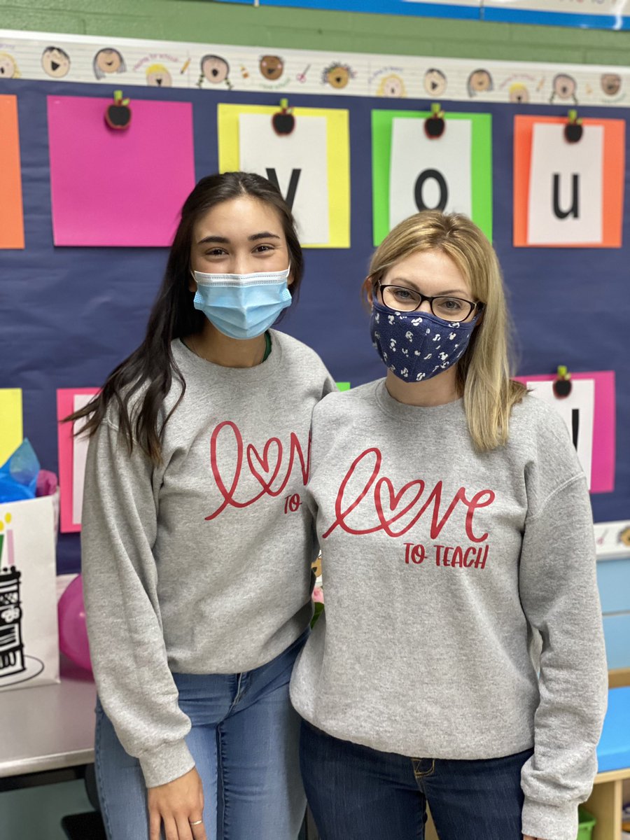 Ms. Cook tweet media