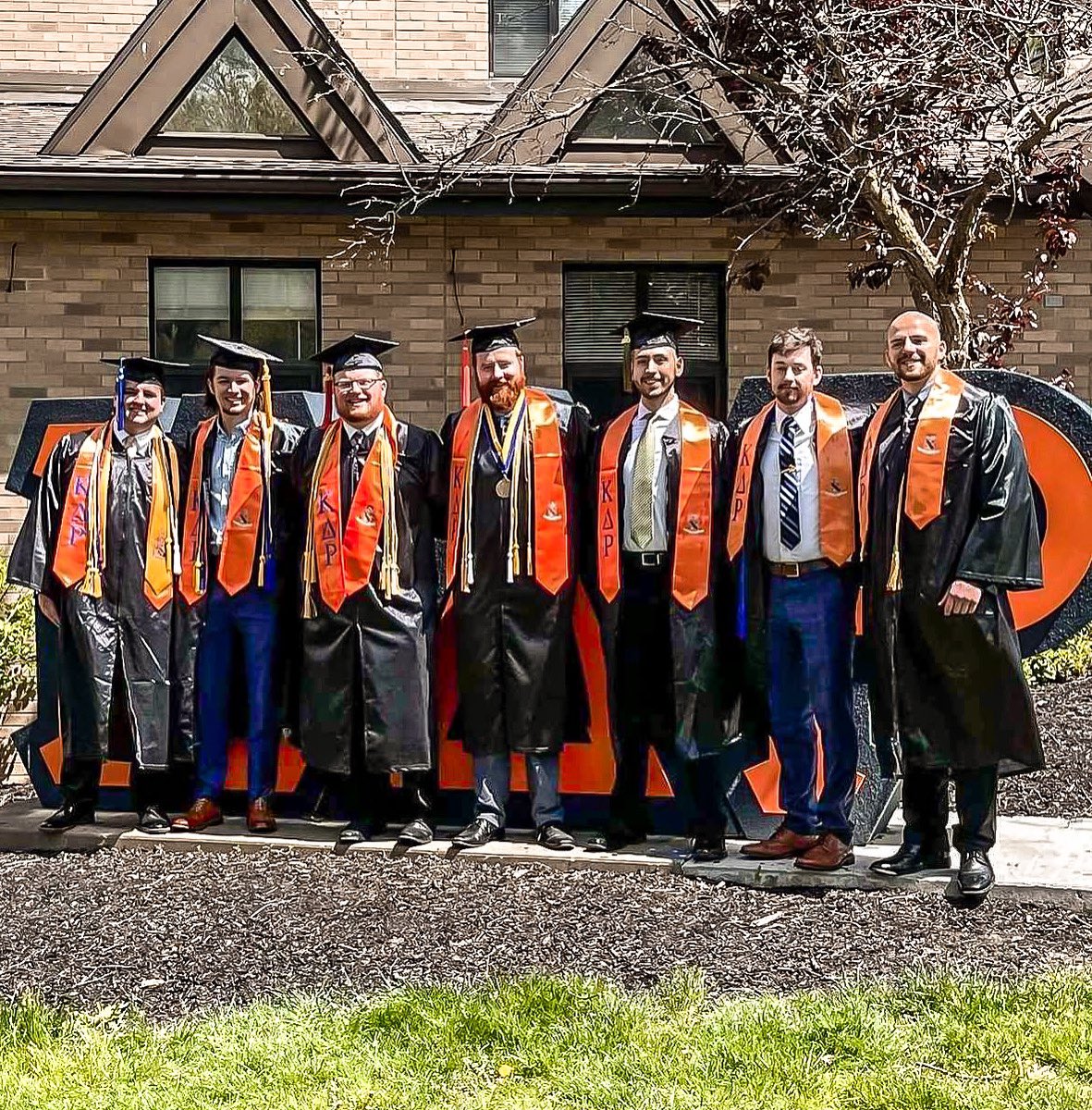 We would like to congratulate all of our seniors graduating this semester. Thank you for everything you have done for this chapter. We have loved watching you grow into the gentlemen you are today. Honor Super Omnia💙🧡
•
•
•
#KΔΡ #HSO #Graduates