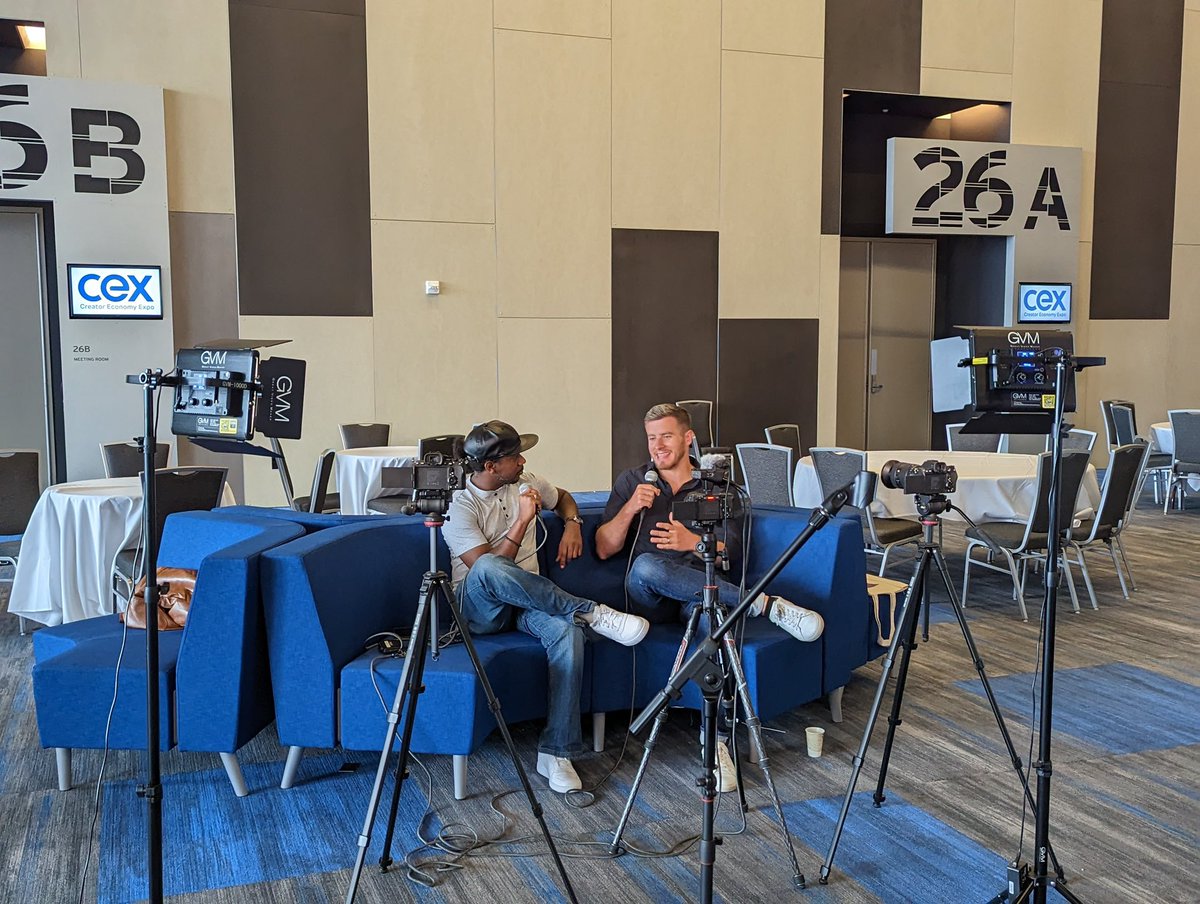 robertoblake's tweet photo. What do you want to know about filming interviews and about multi cam? ππΎ
#askroberto https://t.co/MDfnZ8xot4