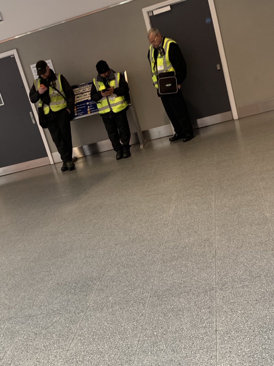 Makes me laugh how the tiniest bit of rain sends all of the tram inspectors inside 😂