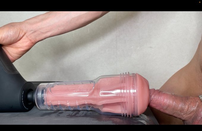 The World Fastest Piston Masturbatur EVER. Japanese Guy Cum in half Minute. #fleshlight https://t.co/PC38u2tRRA<a href="/tag/fleshlight"class="tags"><span>#fleshlight</span></a>