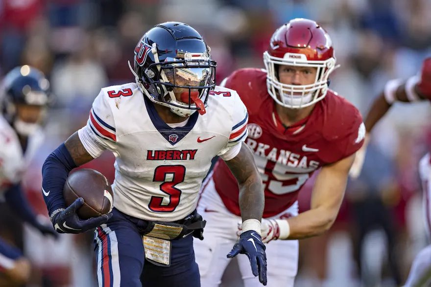 zah_jackson's tweet photo. Very blessed to receive an offer from Liberty University!! @CoachChadwell @coachisaacFB @coachbilldurkin @CoachColtonKorn @billyseals47 🔴🔵 https://t.co/wu08wH0biK