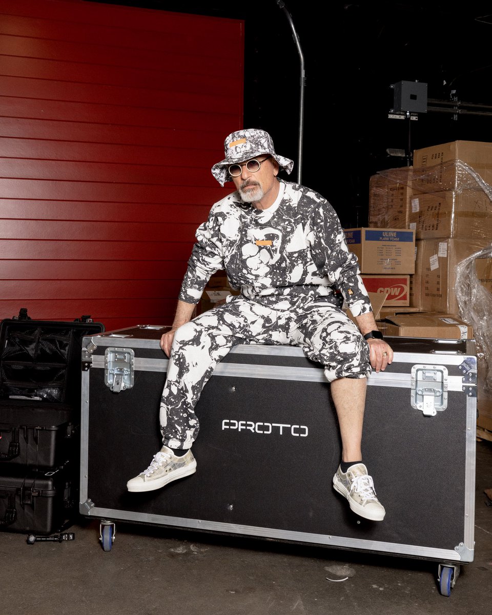 Teddy Fresh tweet media