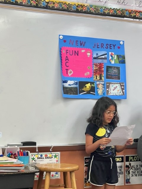 forestcityelem's tweet photo. Ms. Cafaro's class has been studying the states. On Friday, they presented their state project and taught their peers about what they learned. https://t.co/yoP4r8n98c