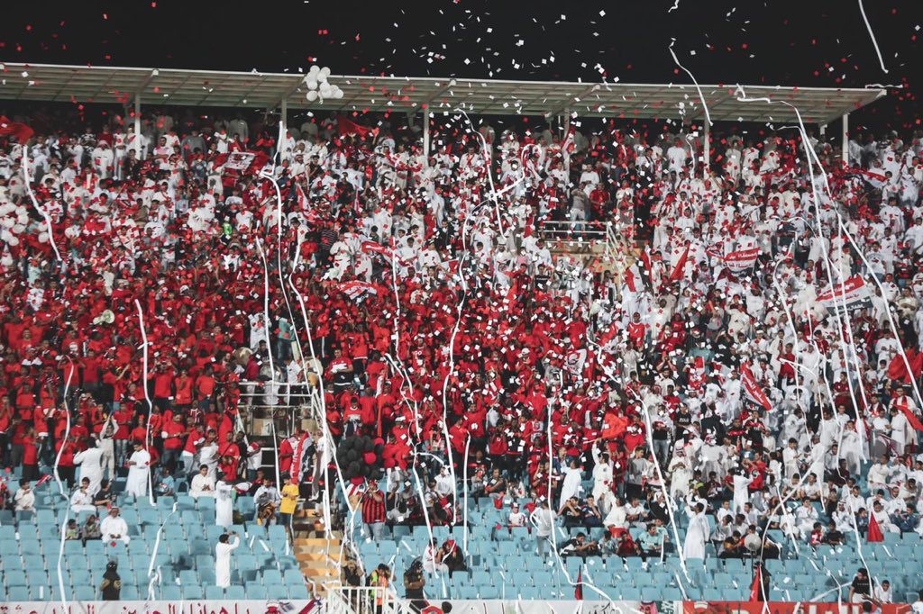 fhd223's tweet photo. نادينا بحاجة وقفة كل محبيه #الرائد لنا ولا لنا غيره لننسى كل شيء خلفنا ونتذكر هذا العشق ونحضر ونآزر وندعم لاعبينا في مباراتنا غداً امام التعاون اعلن تقديم ٥٠٠ تذكرة مجانية لجمهورنا الوفي تم شرائها قبل قليل وتسليمها مجلس الجمهور ليتم توزيعها بالآلية التي يرونها مناسبة ❤️❤️❤️ https://t.co/CMX1WAHaoR
