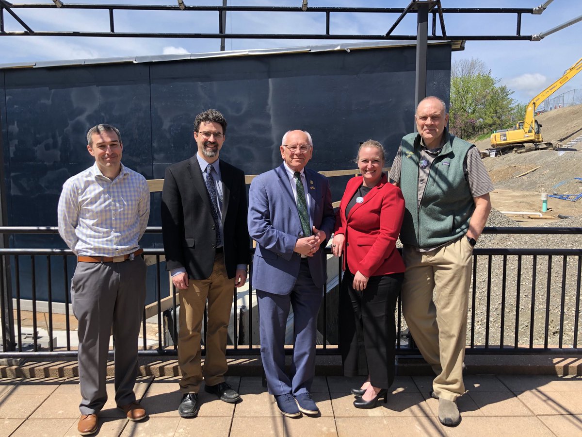 Thank you ⁦@RepPaulTonko⁩ for visiting ⁦@Cornell⁩ ⁦@CHESS_user⁩ to see how ⁦@NSF⁩ and ⁦@AFResearchLab⁩ investments are addressing challenges in renewable energy production and national security.