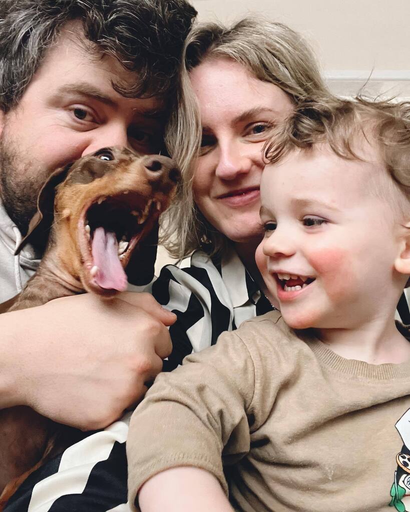👩🏼🧔🏻‍♂️👦🏼🐶 instagr.am/p/Cr_SWo1I9-3/