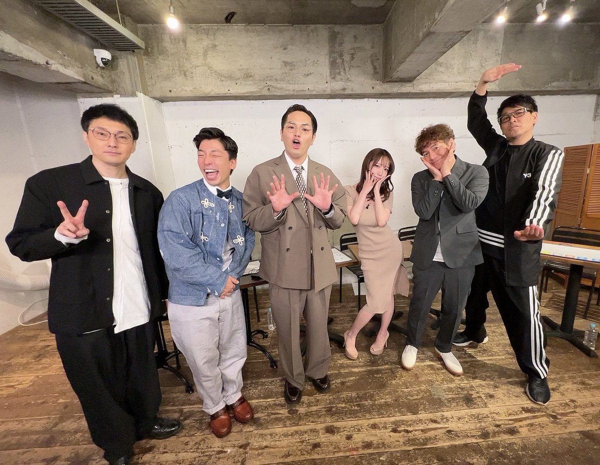 『#上田ちゃんネル 』の収録でした📺
今日だけで
一年分ぐらい笑ったと思う…。笑
いつもこの収録に
参加できてすごく幸せです。
笑うのって幸せだね涙
広角レンズになっちゃってるよ。 https://t.co/oZ8SpxzsVz