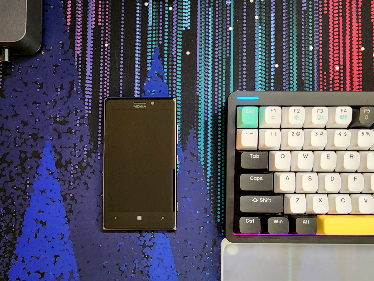 CodeScottLe's tweet image. If you know... You know. #Lumia #WindowsPhone #Throwbacks