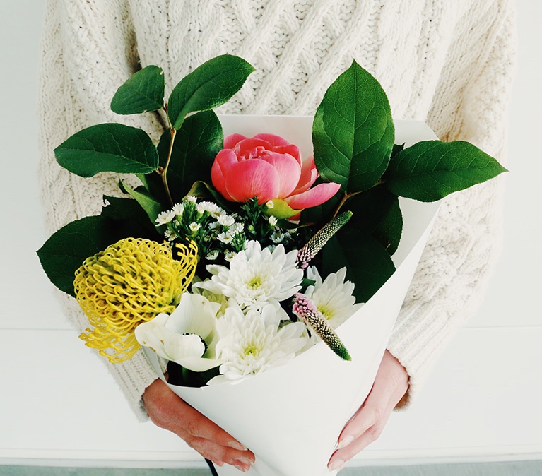Mother’s Day 💐 Treat mom to a bouquet from our pop-up flower bar May 13 &amp; 14 or until supplies. Bouquets will be available by min. cash donation of $20, proceeds helping mammas in need through Emma House 🩷

Happening in the Administration Atrium beside Original Joes. 12pm - 4pm