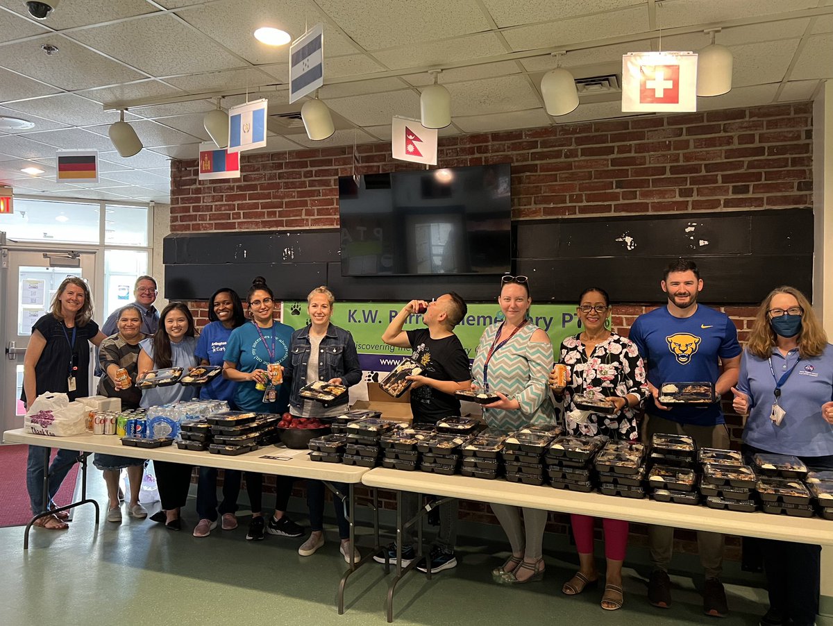 Barrett #KWBPride staff teachers appreciate lunch from Kusshi Sushi at Pentagon Row! Thank you Principal <a href="/CatherineHanAPS/">Catherine Han</a> and AP <a href="/KWBLittman/">Amin Littman</a> #NOVA #Foodies #ThankAPSTeachers <a href="/APSVirginia/">Arlington Public Schools</a>
