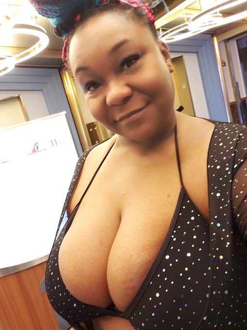 Carnival cruising baby. https://t.co/ngAnIjHd6m<a href="/tag/treatyourself"class="tags"><span>#treatyourself</span></a><a href="/tag/apclips"class="tags"><span>#apclips</span></a>