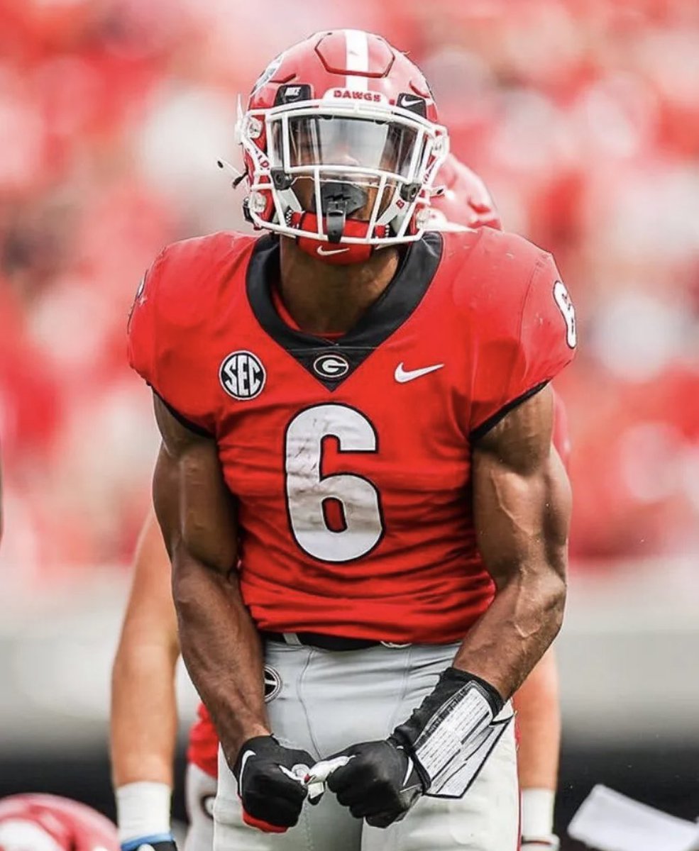 Wow!!  Blessed to receive an Offer from the National Champs, The University of Georgia.  Thanks for believing in me! @FranBrownUGA @DHill39 @KirbySmartUGA @GeorgiaFootball 
#SECFB #GoDawgs
@GregBiggins @BrandonHuffman @adamgorney @jnashmusic  @CoachBriscoeWR @GoldFeetGlobal