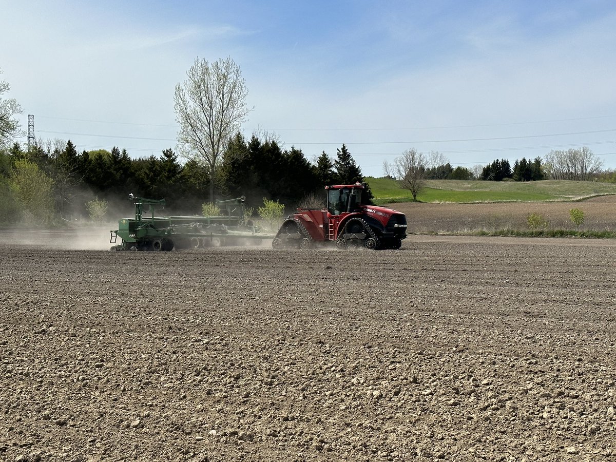 Pea planting rolling in the east finally! #plant23 #fieldtofork #norteracrops