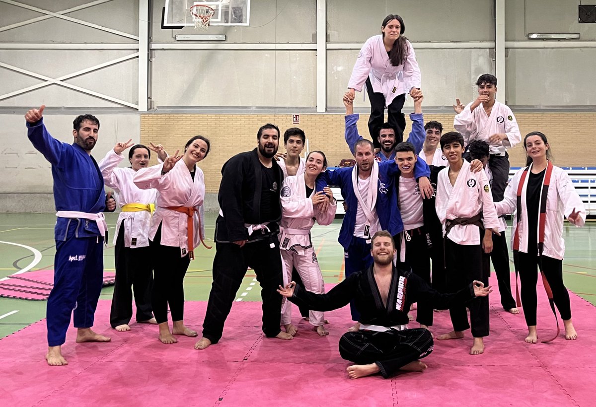Un equipo unido…

#BeWarriormyfriend