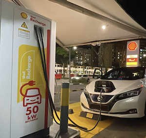eTagsTweets's tweet image. Shell has plans to increase its #electricvehicle charging network, #ShellRecharge, from 140,000 global charge points today to over 500,000 by 2025. #Shellgas #evs #ev #electricvehicles #Shellgasstation #evcharging #evchargingstations