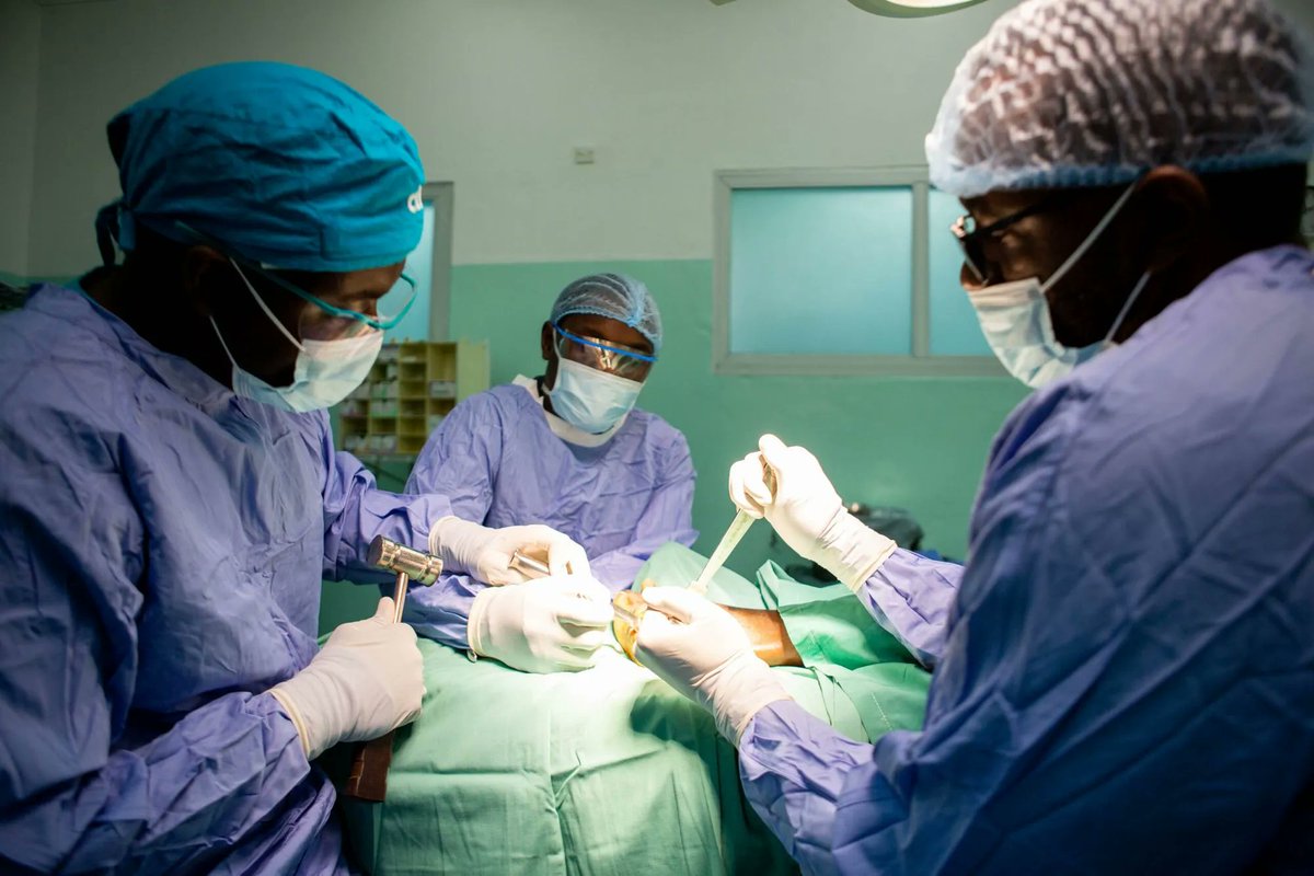CUREIntl's tweet photo. It's another busy week with #orthopedic and #plasticReconstructive surgeries going on across the CURE network in addition to #ENT (in Zambia) and #neuro (Uganda) surgeries! Today's fun fact is, in the last six months, you've empowered us to do 11,211 surgeries!
#globalsurgery https://t.co/rDD5Vst3T9