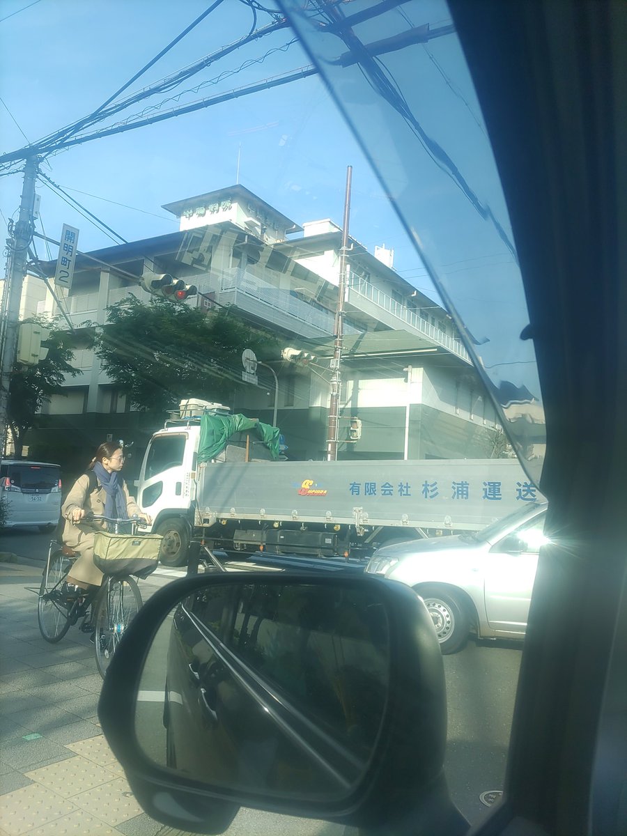 ottey11's tweet photo. 免許持っとんかな？ https://t.co/hfTvVYUSYV