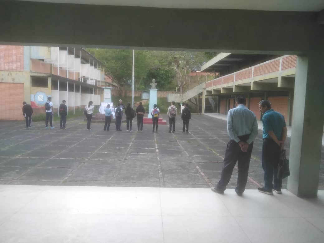 #08Mayo-Hoy Día Internacional de la Cruz Roja y la Media Luna Roja, se realizó acto cívico,destacando que fue por el nacimiento de Henry Dunant en 1828,fundador del movimiento,que a nivel mundial ha apoyado en situaciones de desastres naturales y conflictos armados.
<a href="/Berzabethg1/">Berzabethgandicaoficial</a>