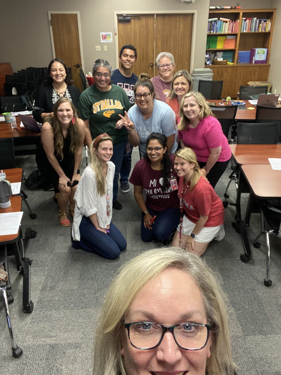 Love learning alongside our Dual Language educators.  #CISDESLBIL #DLI