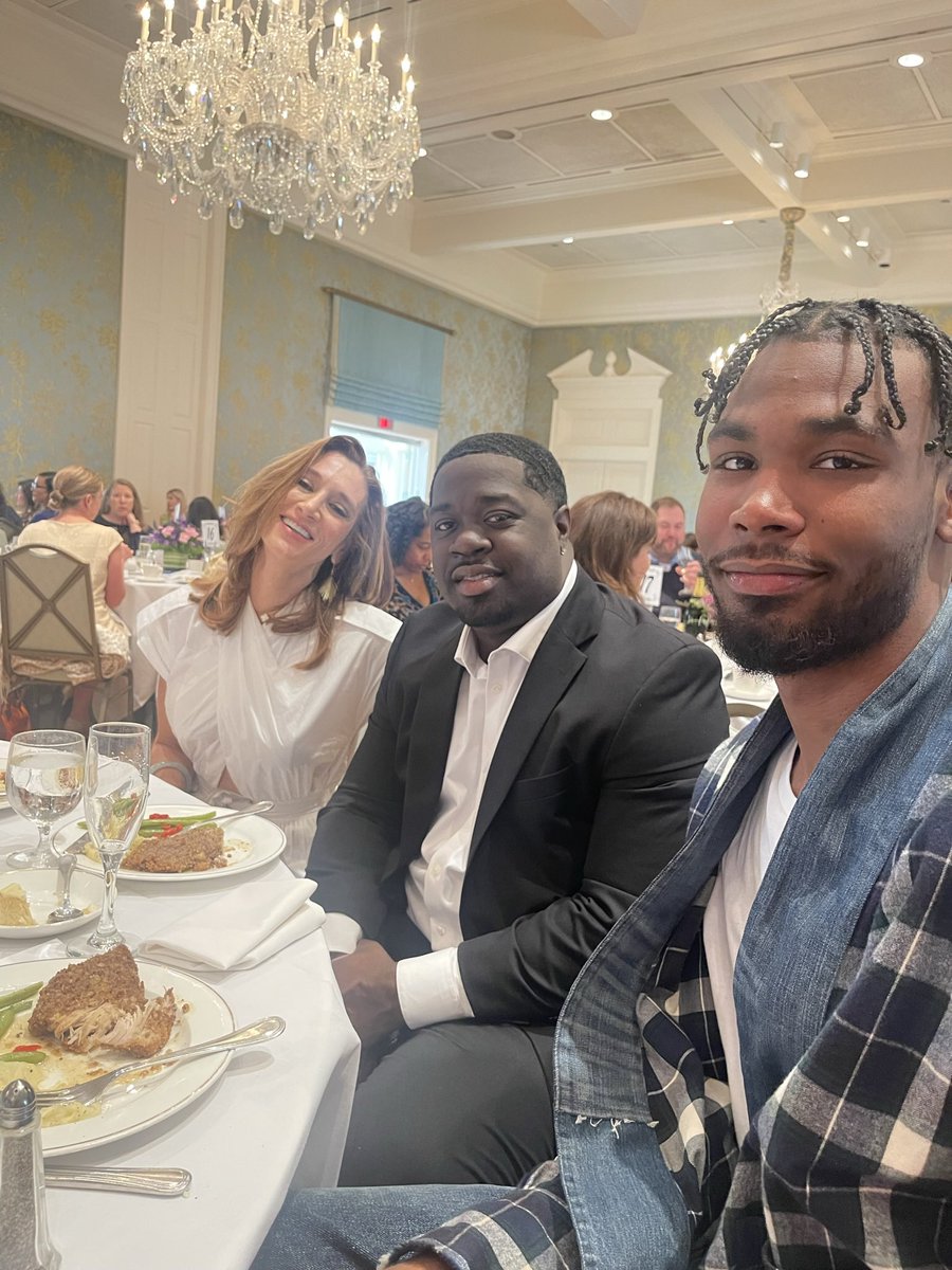 MOMSTER “Tea🫖” tweet media