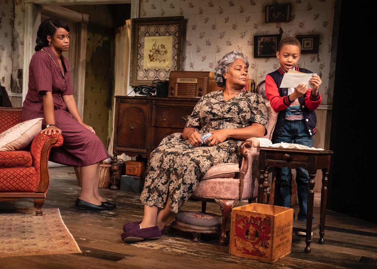 PublicTheaterNY's tweet photo. Congratulations to last night's amazing Lucille Lortel Award winners, including A RAISIN IN THE SUN directed by Robert O’Hara, which was awarded Best Revival of a Play &amp; Kameron Neal for Best Projection Design in Ryan J. Haddad's DARK DISABLED STORIES! 🤩 🎉

📸 by Joan Marcus https://t.co/HiGBqPrKFM