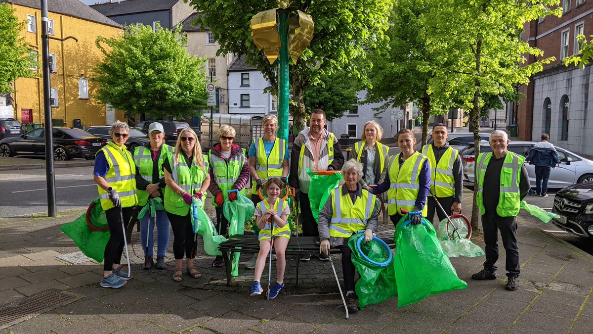 EnnisTidyTowns's tweet photo. There's no community spirit like Ennis Community Spirit!! Well done everyone #tidytowns #everybodylovesennis https://t.co/pS6ufHJGh4