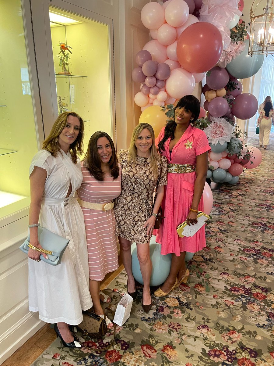 MOMSTER “Tea🫖” tweet media