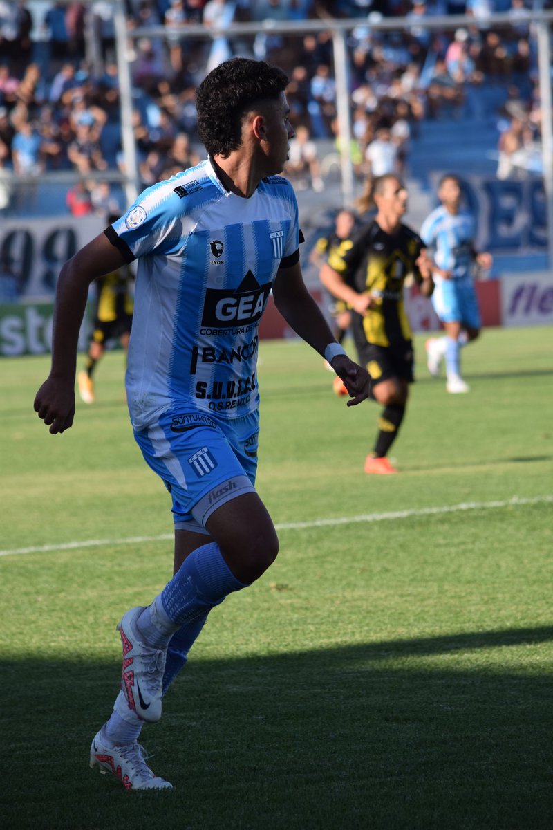 AugustoBerrondo's tweet photo. Aveces el camino se pone muy difícil y tienes que salir de un pozo, tu obligación es seguir intentando siempre, a seguir firme💙⚽️⚡️ https://t.co/f8m1lO7JAh