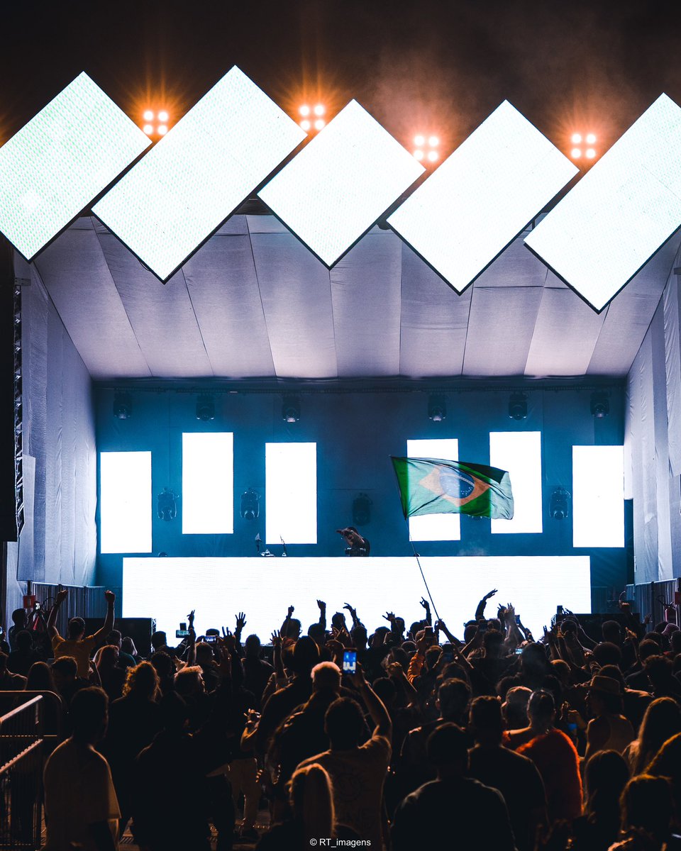 Set do Ultra Brasil no ar! 🔥

Feliz demais compartilhar essa noite com vocês ❤️

youtu.be/0_II2bVL9QY