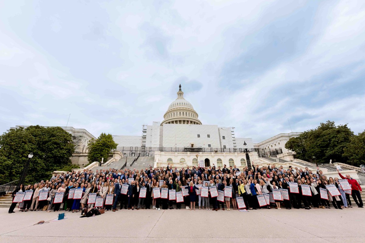 Thank you to all 905 CRNAs and SRNAs who attended #AANAMYA (in case you're keeping count). Your advocacy for patient access has been noticed and we will continue to advocate for patient centered policies! #NationalNursingWeek