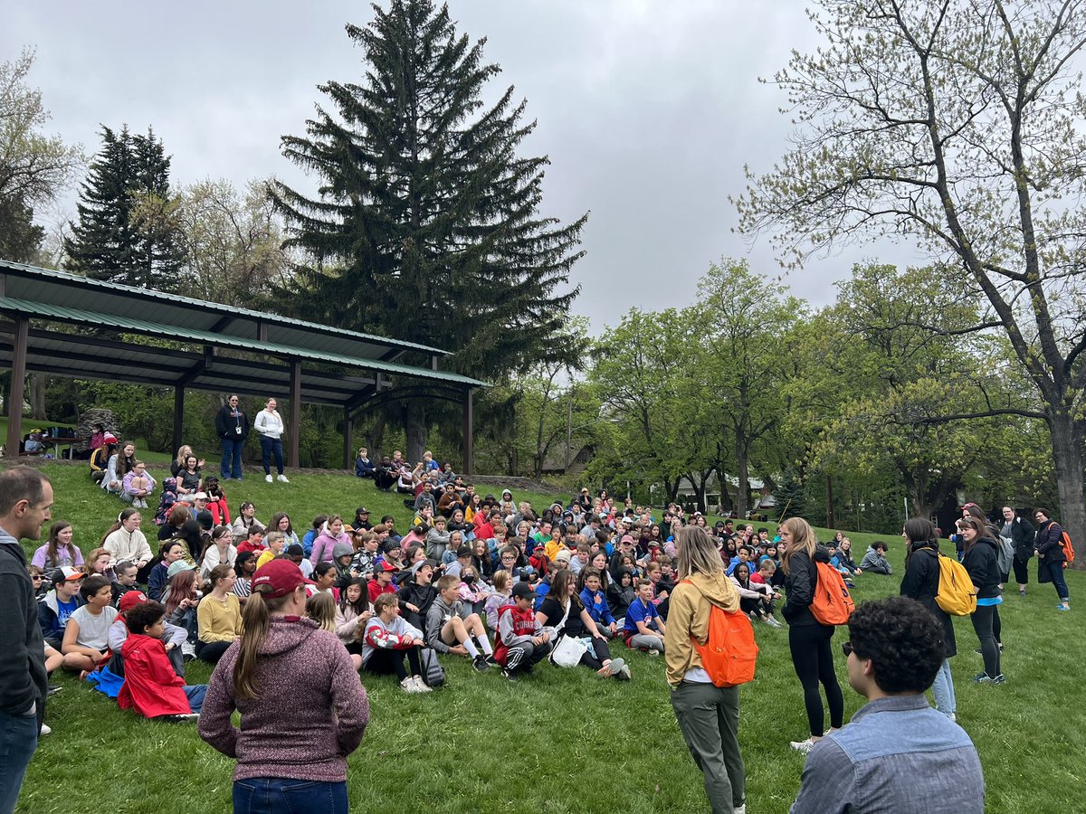 PullmanSD's tweet photo. The 5th graders had a great time at their picnic last week despite the weather. There is even more fun in store for them this week on their trip to Camp Wooten. Exciting times are ahead! #CampWooten #FifthGradeTrip #PROUD2bePSD https://t.co/KhE0ni9V0r