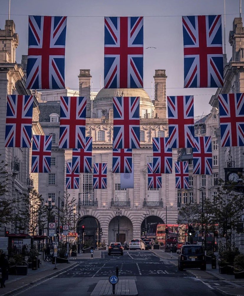 Can we PLEASE keep london looking like this?! Can we be this patriotic all the time. Flags on public buildings - national anthems at sports games. 

Let’s keep it. It’s wonderful and joyous