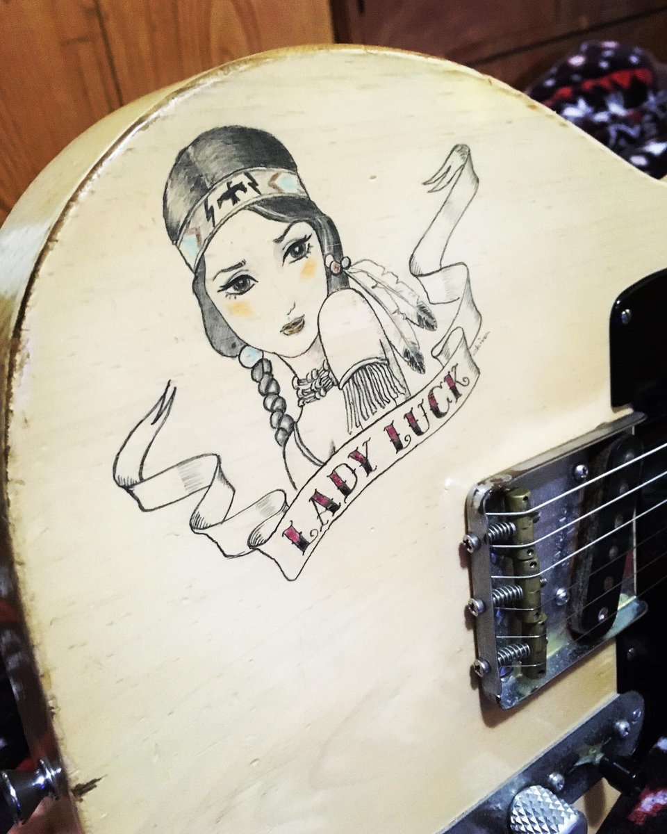mi_namikawa's tweet photo. Fenderではないのですが
辛うじてブリッジプレートがFenderなのでどうか許して下さい
Devil Dool Guitars
DESERT ROSE
2.9kg
パインボディ
左右非対称ネック
O.C. Duff Pickups
貼りメイプル
スラブボード
#Fender
#Telecaster
#OCDuffPickups https://t.co/kgHuyjqgV2