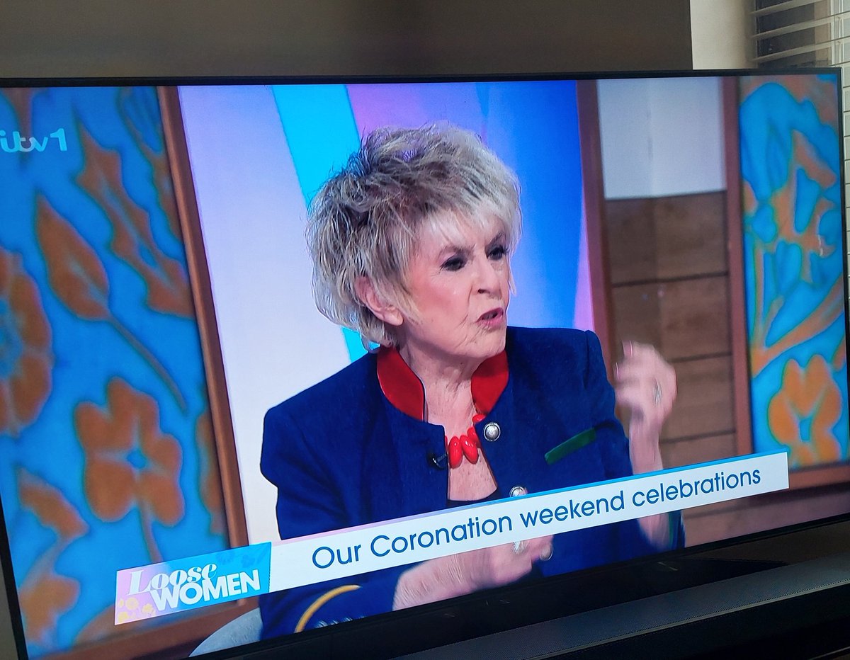 Beatrice von Tresckow (@bvtdesigns) on Twitter photo Gloria wears our Navy Luisa Jacket for today's <a href="/loosewomen/">Loose Women</a>
#gloriahunniford #asseenonscreen #loosewomen beatricevontresckow.com Gloria wears our Navy Luisa Jacket for today's <a href="/loosewomen/">Loose Women</a>
#gloriahunniford #asseenonscreen #loosewomen beatricevontresckow.com