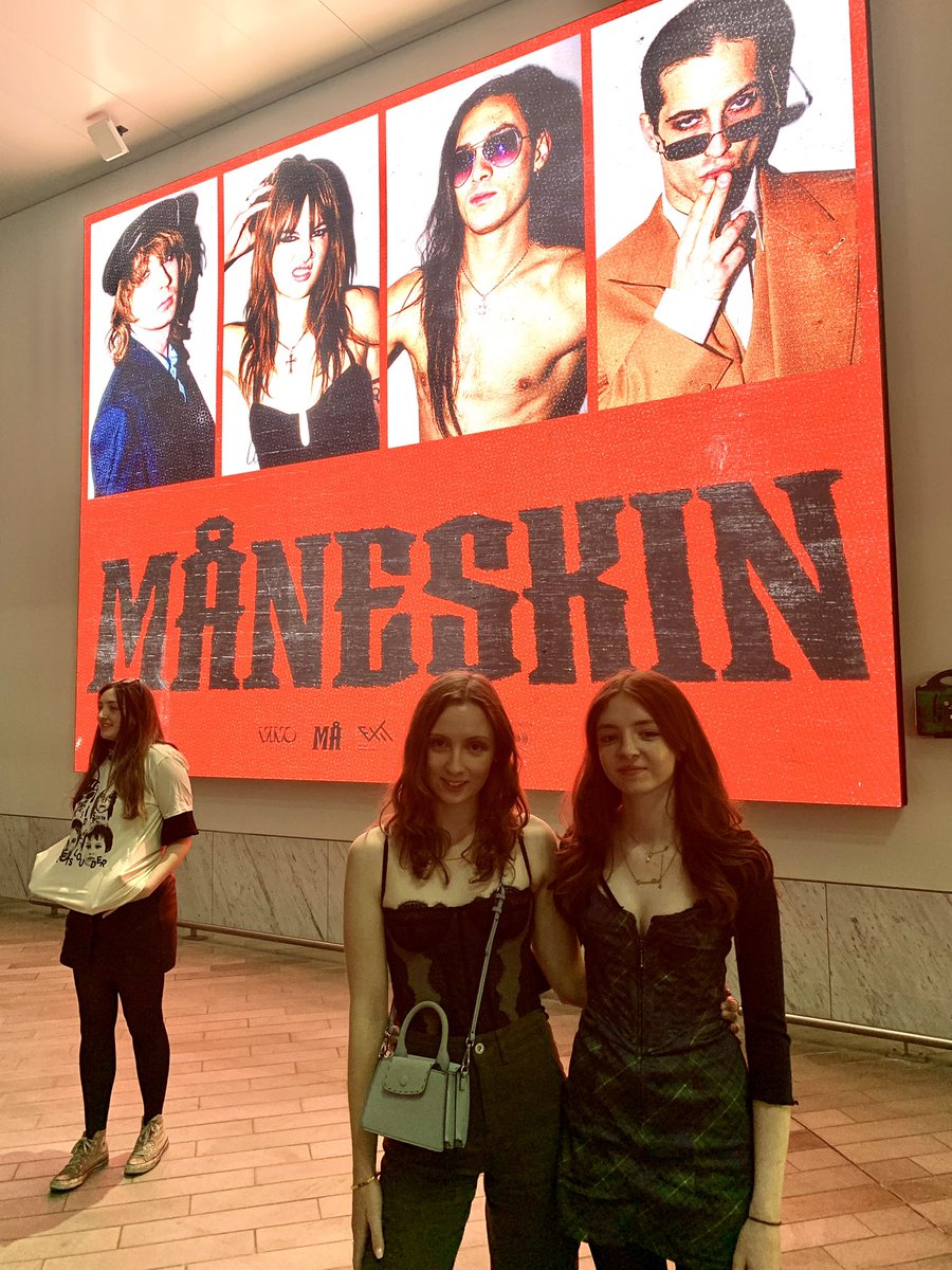 Emmanuelle Hewson tweet media