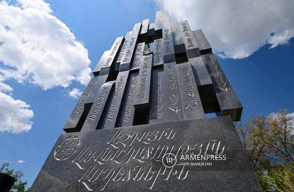 Asbarez's tweet photo. Turkey’s Foreign Minister @MevlutCavusoglu continued to threaten #Armenia after #Ankara barred an Armenian airline from using its airspace for overflights, citing the recent unveiling of a monument dedicated to the heroes of #OperationNemesis. https://t.co/1MWFdvGPnn https://t.co/IQ3Ia0EBwA