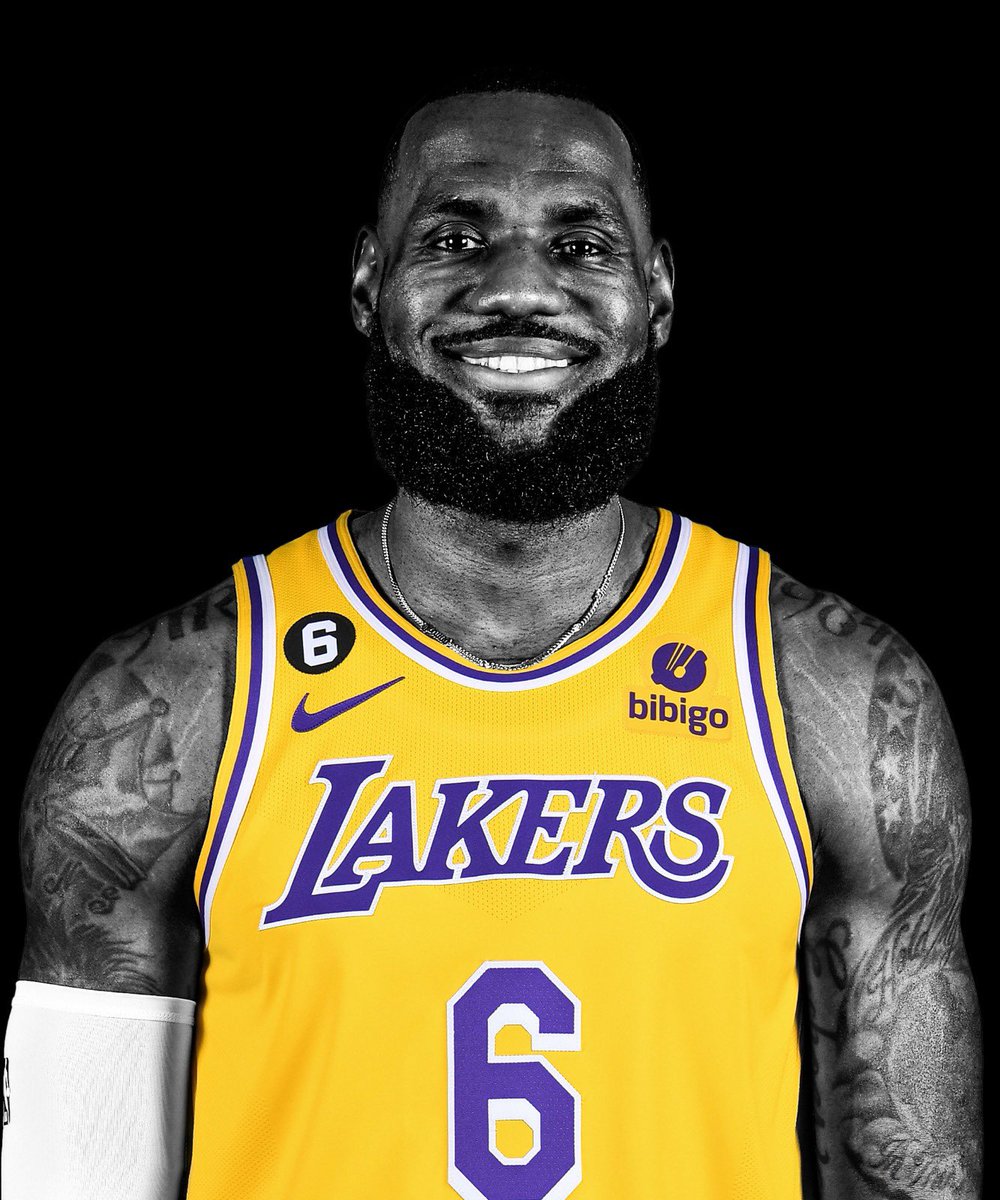 Mamba_Brasil's tweet photo. 🚨 | BOLÃO KOBE BRASIL 

Valendo uma Jersey da NBA

Quantos PTS - REB - AST LeBron James vai fazer contra o Warriors no jogo 4 ?

Regras:
1⃣ Seguir @BrasilKobe e @PortalProSports 
2⃣ Like e RT NESSE Tweet
3⃣ Palpites até 23hrs
4⃣ Apenas UM palpite por pessoa

Boa Sorte! ✌️ https://t.co/jk7GBb9WxS