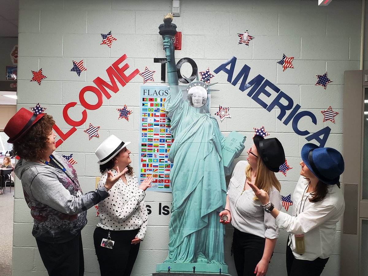Our Immigration topic in social studies inspired this math lesson on mass. Pack your bags (but not too heavy). You're heading to America! #mathlab <a href="/D13Eagles/">Erickson Elementary</a> @IkensJen <a href="/MrsHolm3/">Mrs. Holm</a> @MrsStankoskey