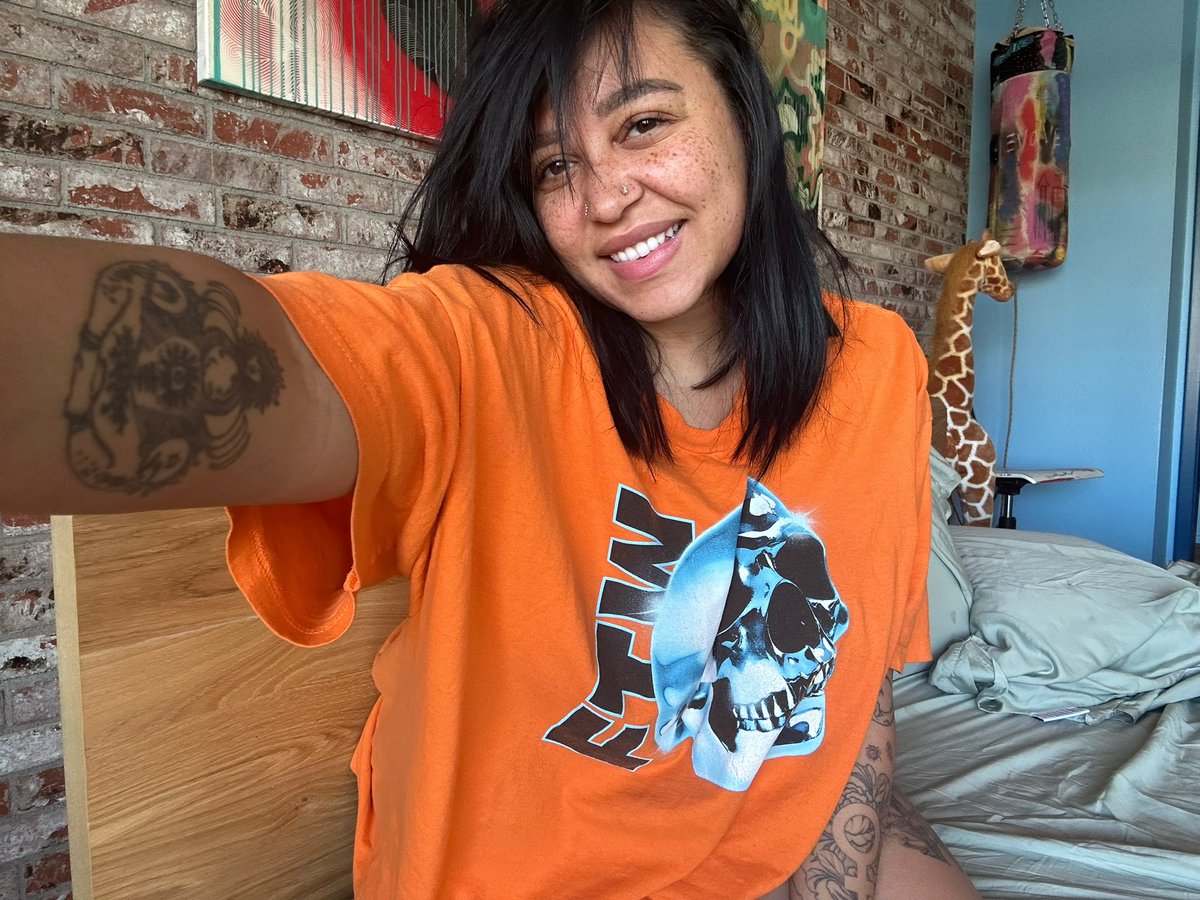 Emi Cheree Vlasenko on Twitter: "He’s correct. Me @ 23 vs me @ 30 Aged like mommy milky"