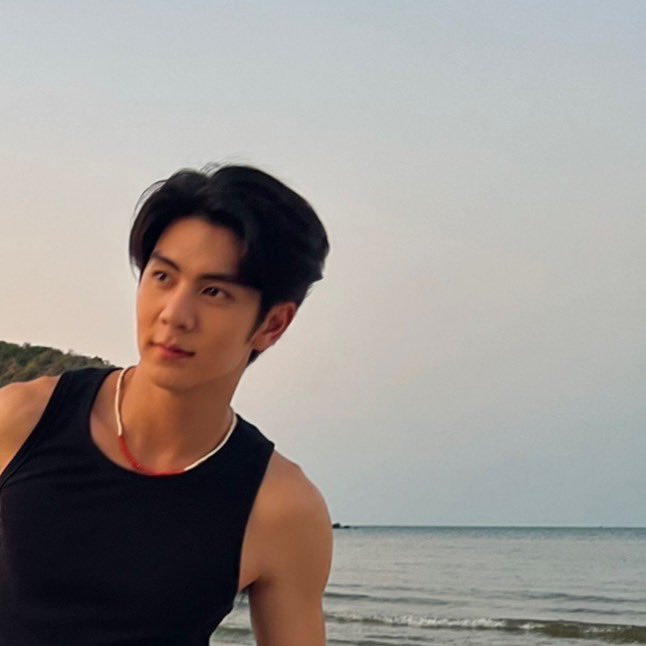 ryuvachirawich's tweet photo. 🌊 https://t.co/X2mktSTvGz